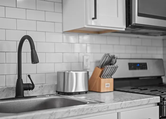 Shadyside, 3c Spacious & Modern Private Bedroom With Shared Bathroom And Free Parking Homestay Pittsburgh
