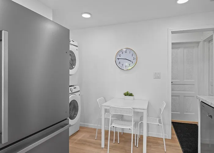 Shadyside, 3c Spacious & Modern Private Bedroom With Shared Bathroom And Free Parking Pittsburgh