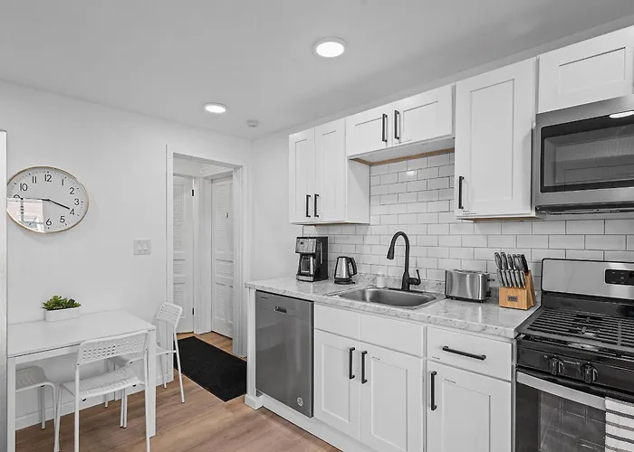 Shadyside, 3c Spacious & Modern Private Bedroom With Shared Bathroom And Free Parking *