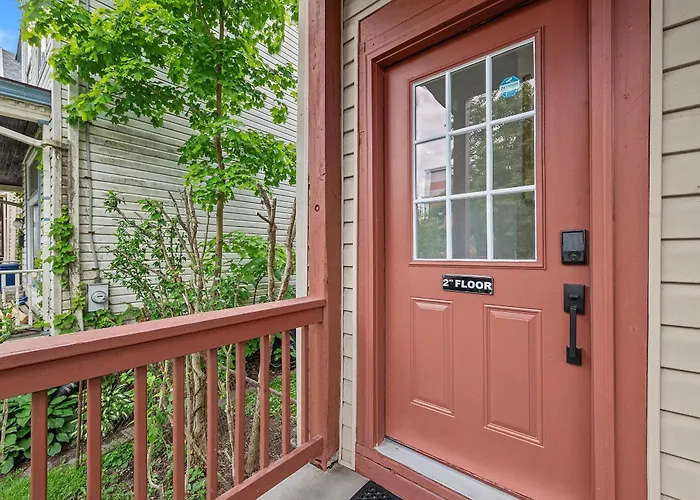 Shadyside, 3c Spacious & Modern Private Bedroom With Shared Bathroom And Free Parking * Pittsburgh